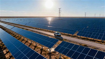 Solar Powered Battery Pack For Home And Smart Energy Management